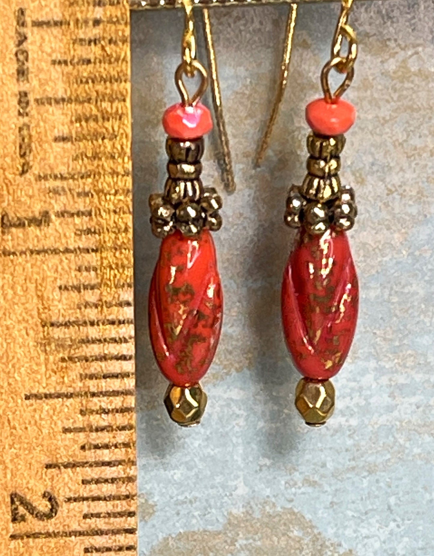 Vintage Glass Bead Earrings, Vintage Red Gold Sprinkled Glass, Gold Metal Beads. Hypoallergenic French Earring Hooks, Gold Plated Wire.